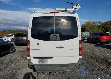 2014 Mercedes-Benz Sprinter 2500 from USA, damaged, VIN WD3PE7DC6E5825378